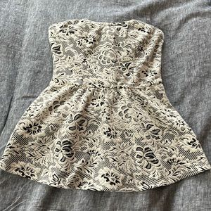 Studio Y Staples Top